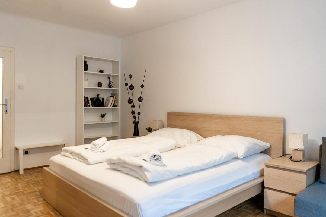 Central Living - Stephansdom Apartments Viena Quarto foto