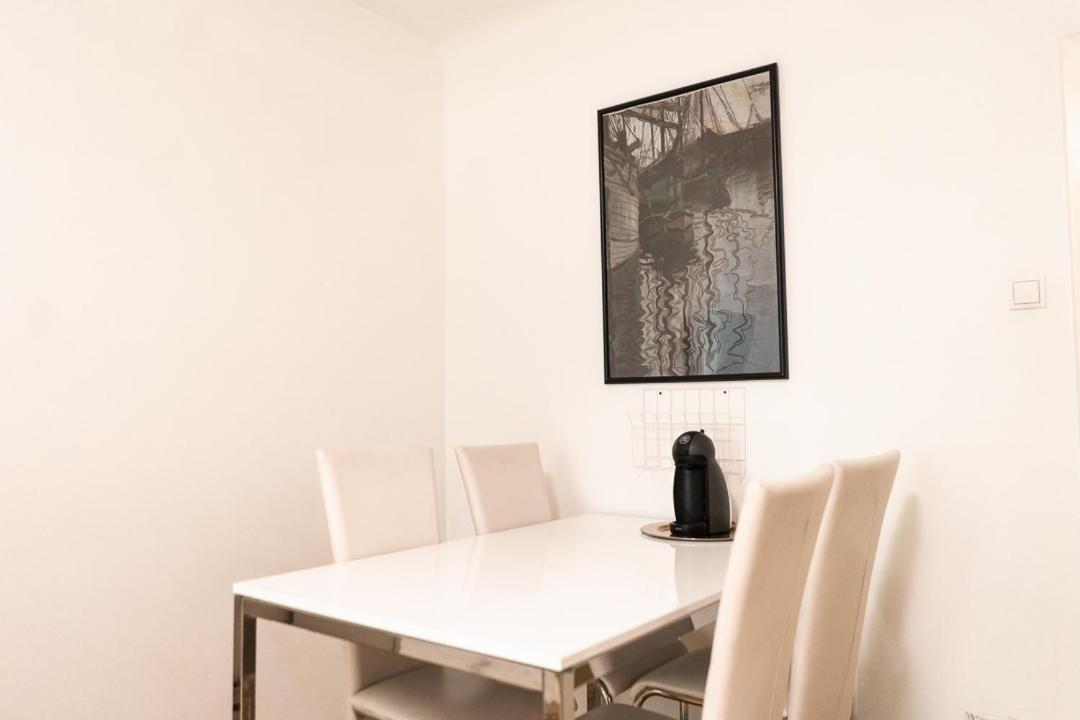 Central Living - Stephansdom Apartments Viena Quarto foto